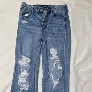 NEW Woman’s Aeropostale 90’s Baggy Jeans 00